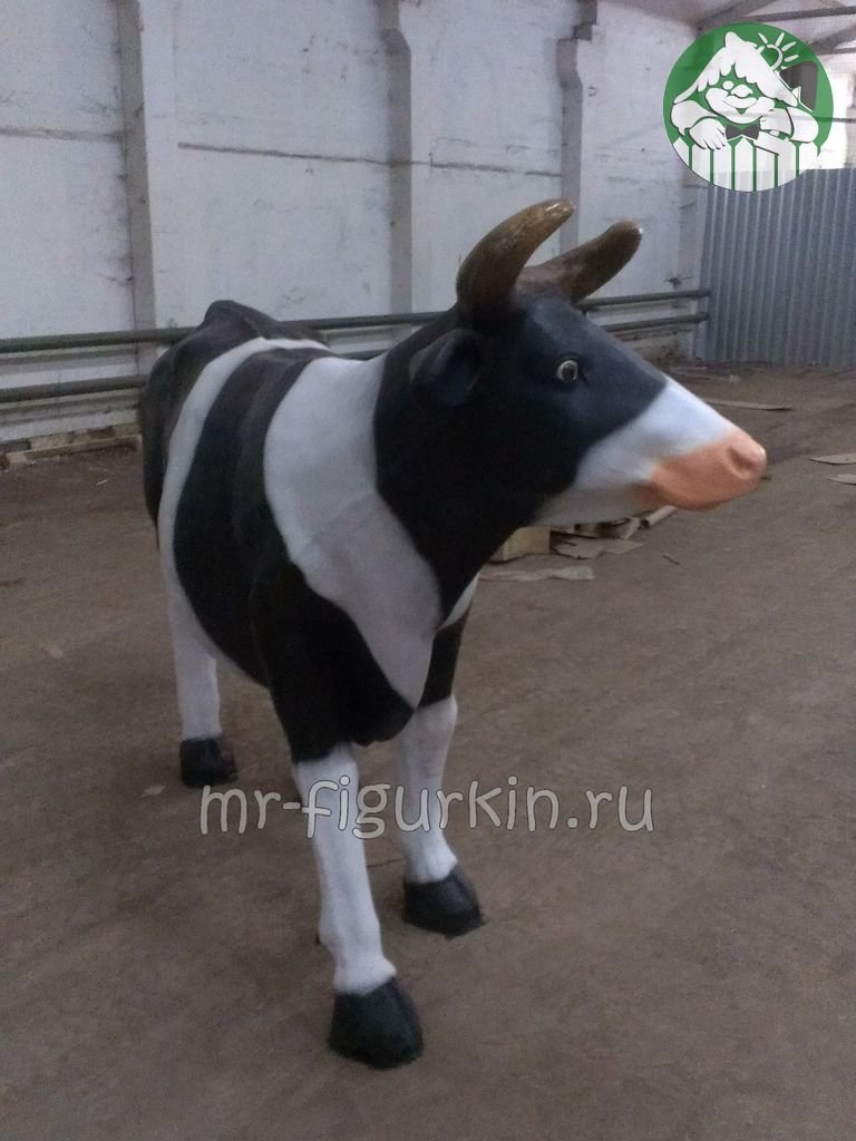 Садовая фигура Корова в натуральный рост H-165 см, L-216 см (стекловолокно)